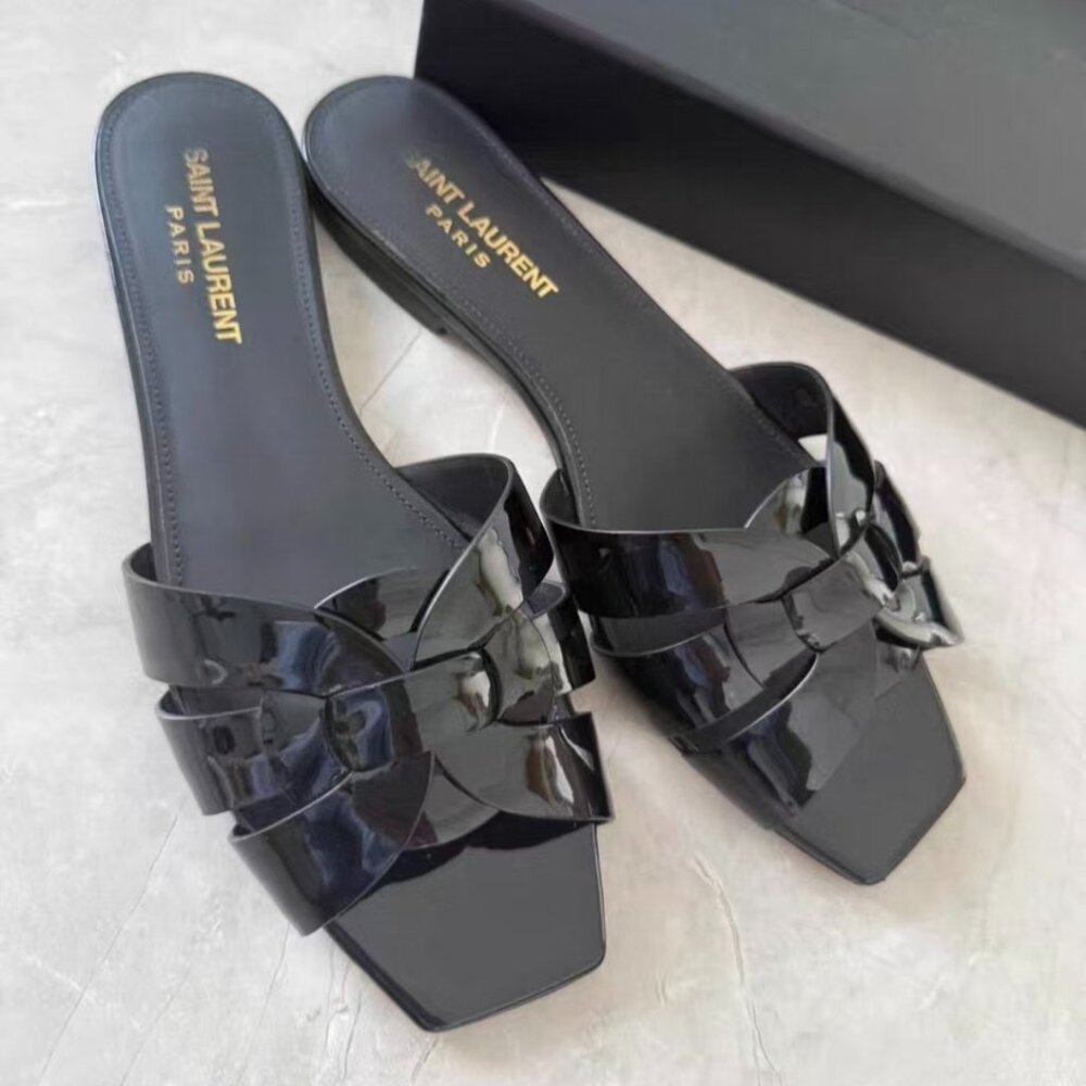 Yves Saint Laurent Tribute Patent Leather Mule Sandals - Noir